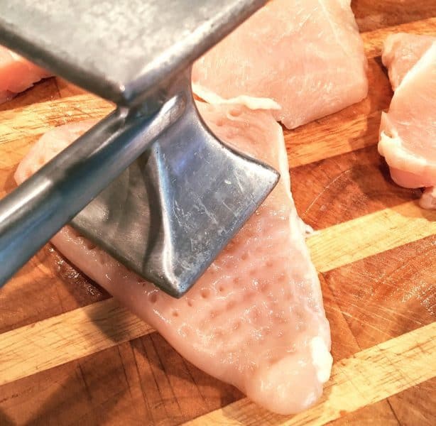 Tenderizing chicken fillets with meat tenderizers