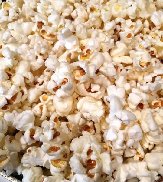 popcorn-plain-before-topping