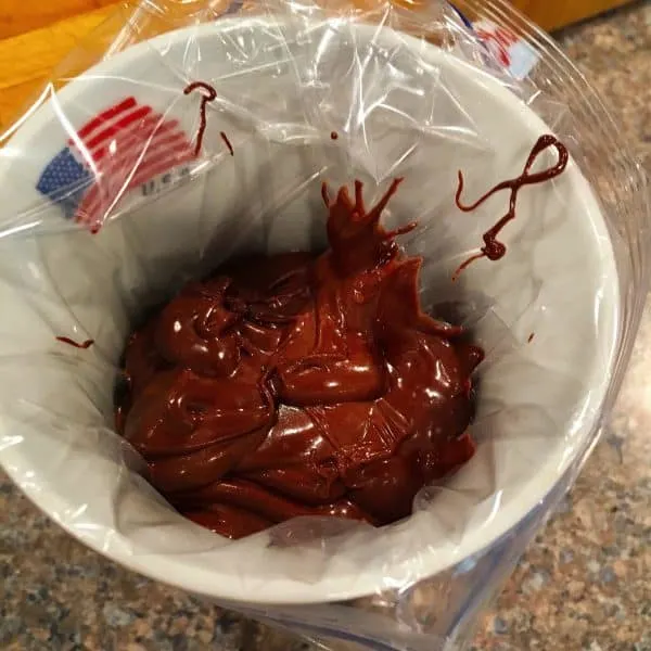 caramel-apples-chocolate-in-zip-lock-baggie