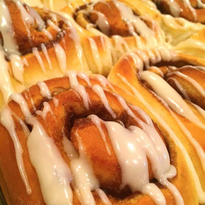 Lion House Cinnamon Rolls