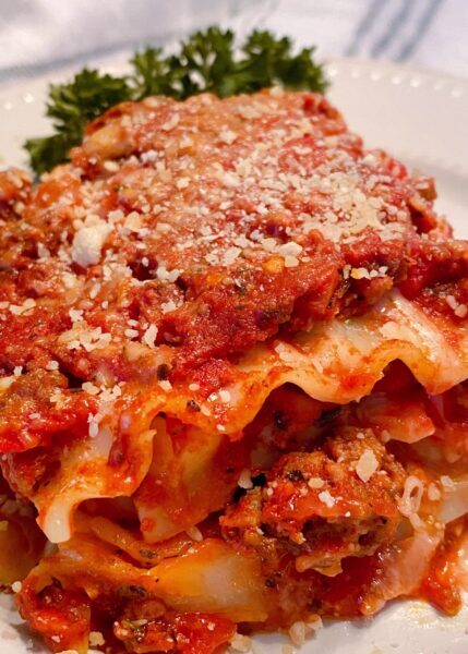 close up photo of lasagna