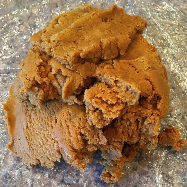 Spiced Gingerbread men cookie dough 