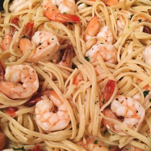 Shrimp with linguini noodles and a delicious creamy sauce