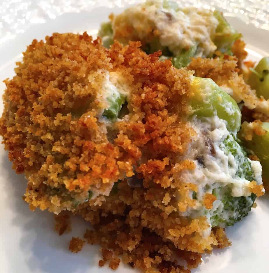 Broccoli with a light sauce and topping