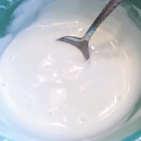 bowl full of melted white chocolate