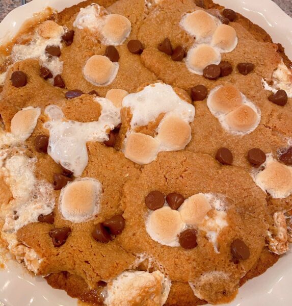 S'mores cookie pie in a pie plate 