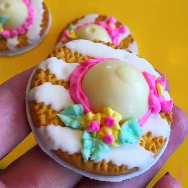 Easter bonnet cookies