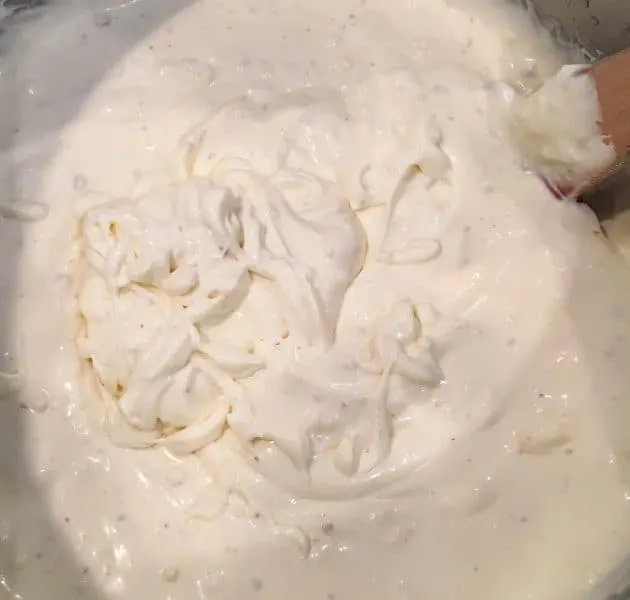Cheesecake filling with white chocolate added in