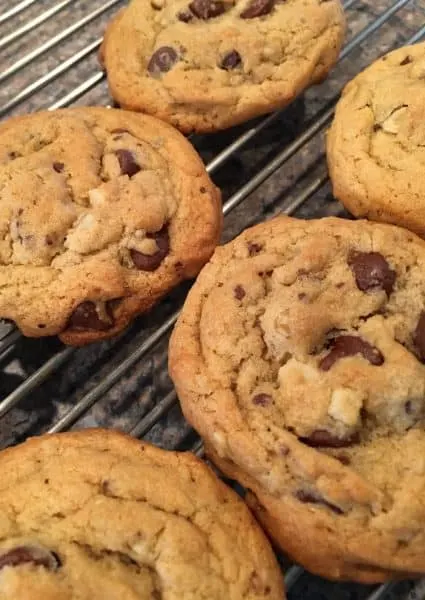 Semi-sweet chocolate chips with nuts on cooling rate