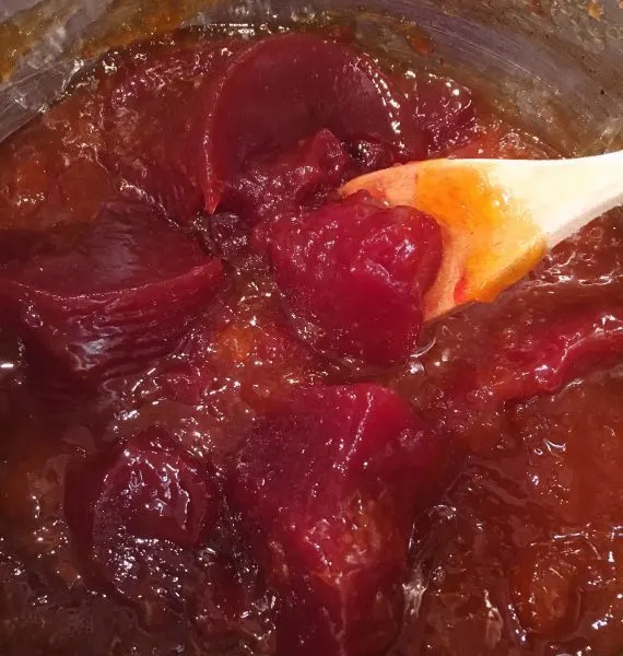Apricot and Cranberry sauce for glaze