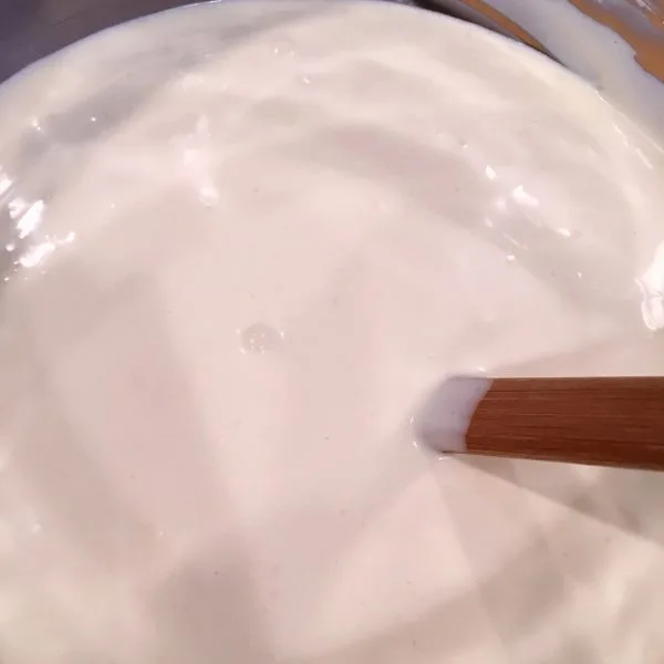 Mixing bowl with Cream cheese cheesecake batter. 