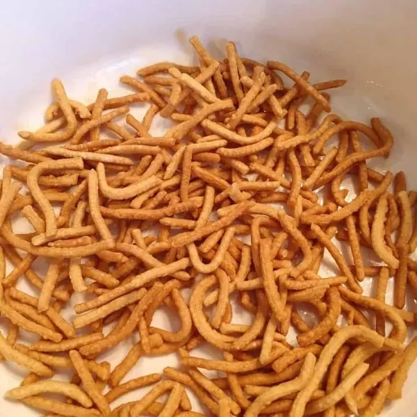 Layer of Chow Mien Noodles in prepared casserole dish