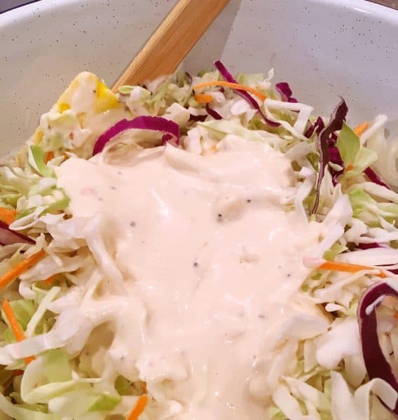 Coleslaw mix with dressing
