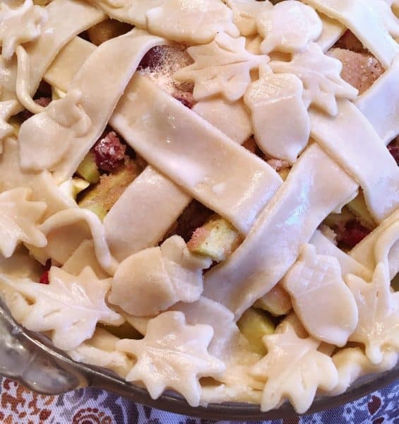 Finishing touches on Pie Crust