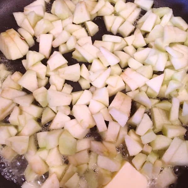 Frying chopped apples