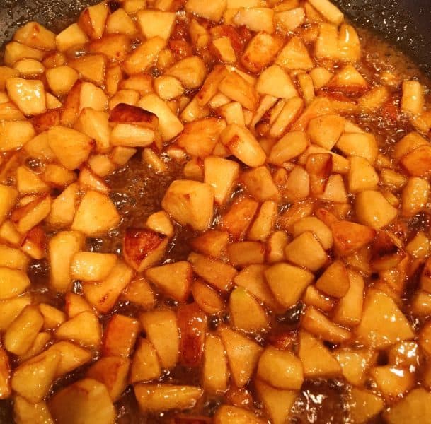 Apples in Caramel Sauce