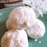Plate of snowball cookies