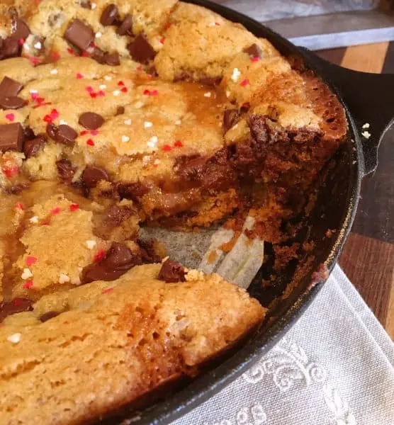 Salted Caramel Cookie Skillet