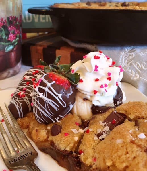 Chocolate covered strawberries with cookie