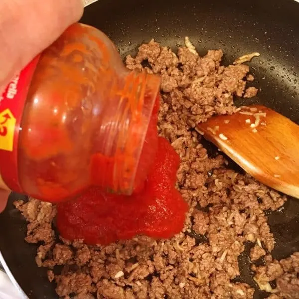 Add jarred spaghetti sauce
