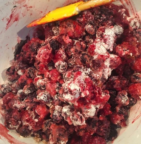 Mix flour with berries