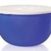 Tupperware 42 Cup Thatsa Mega Bowl in Berry Bliss/Purple