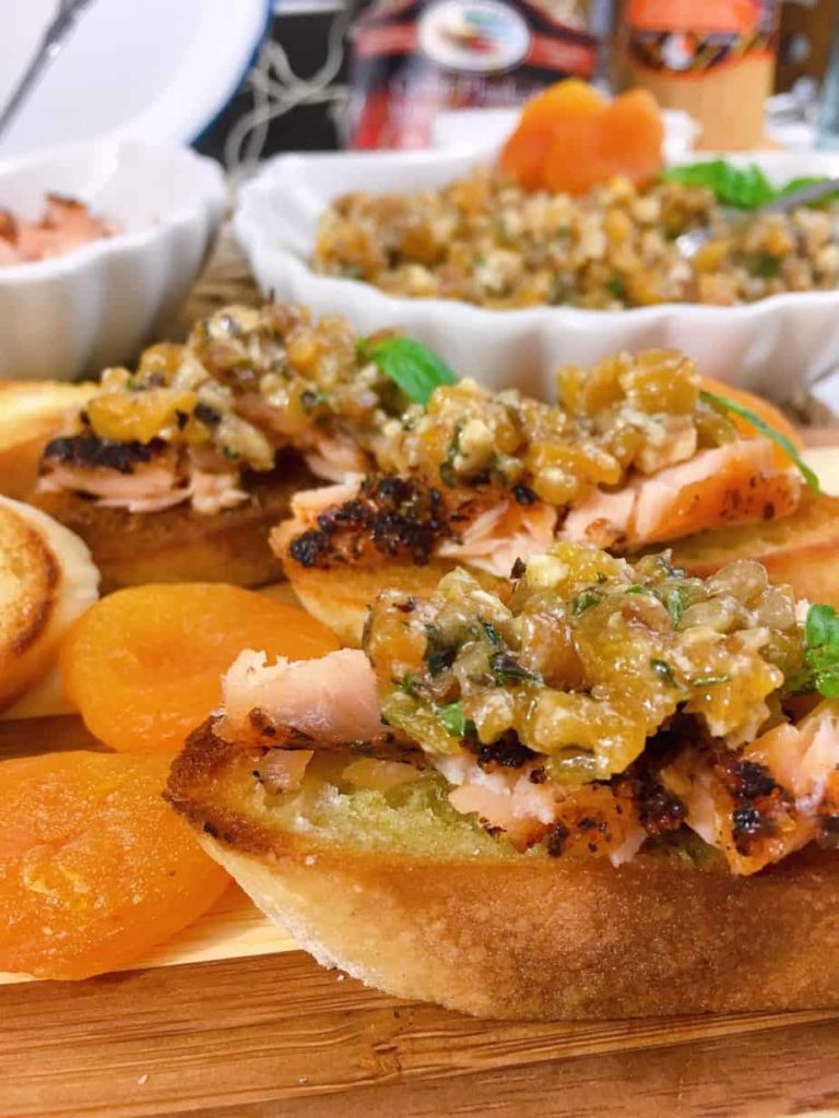 Grilled Salmon with Apricot Bruschetta on toasted Baguette