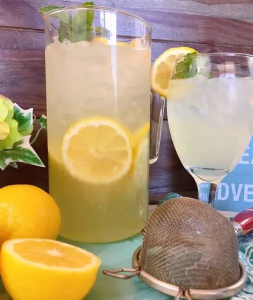 Fresh Homemade Lemonade in a pitcher with lemon slices