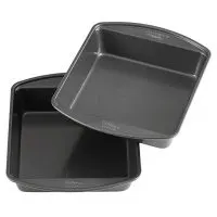 Wilton Perfect Results Premium Non-Stick 8-Inch Square Cake Pans, Set of 2