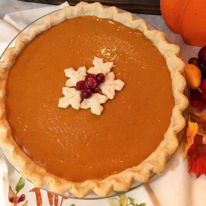 Easy Pumpkin Pie with garnish