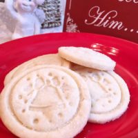 Plate of Classic Shortbread Cookies