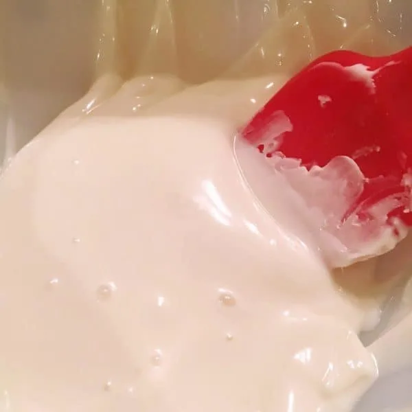 melted white chocolate melts