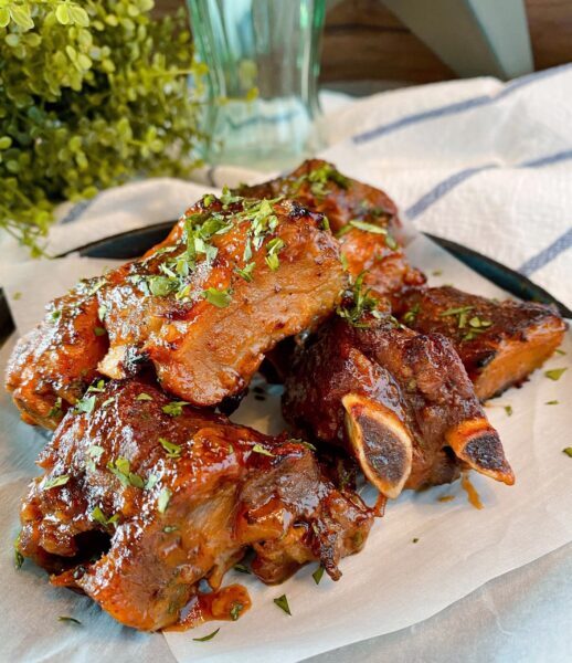 Plate full of mini riblets