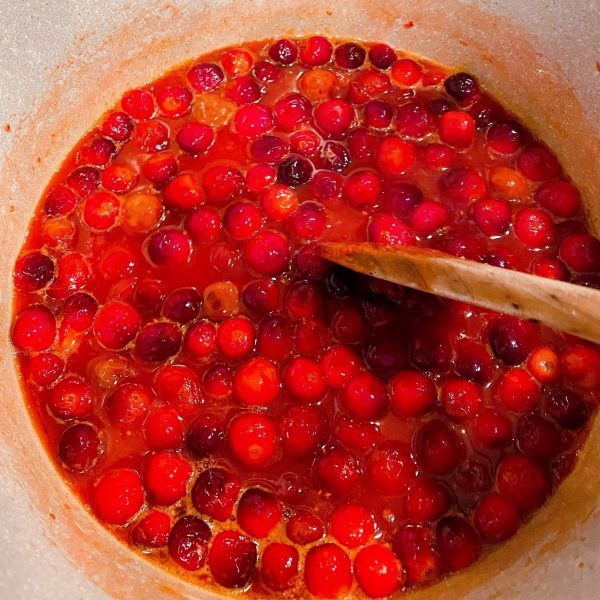 Cranberry Topping boiling in sauce pan