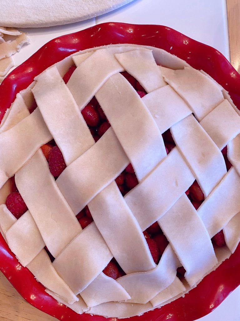 Diagonal Lattice Pie Crust Tip finished.