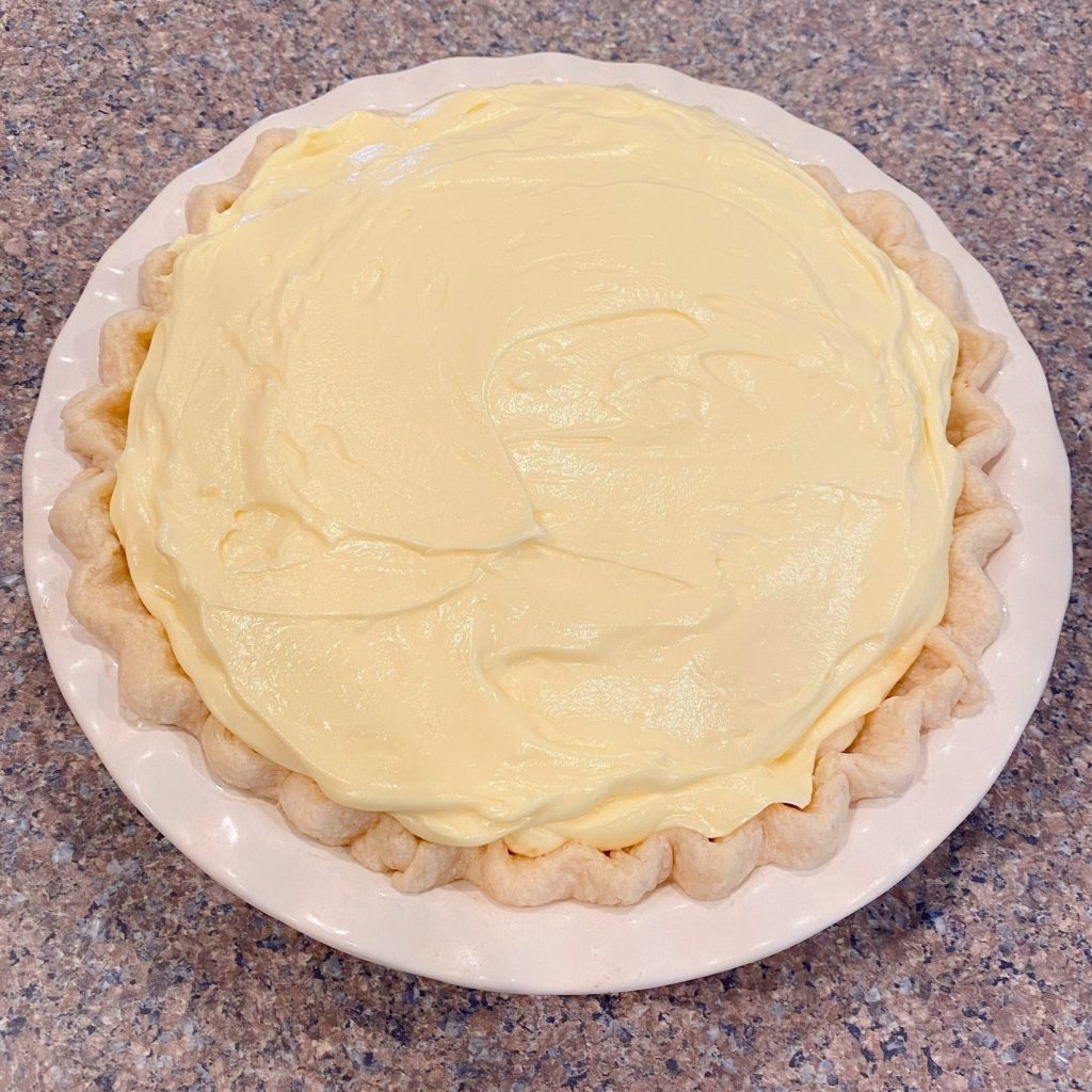 Banana Cream Pudding in the pie crust. 