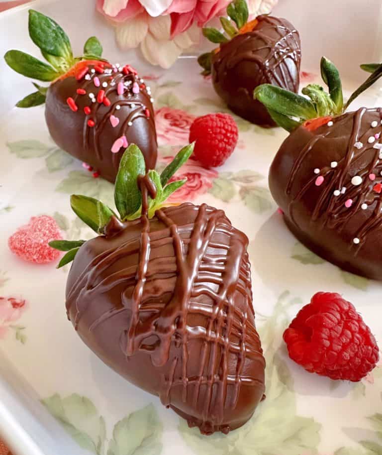 Easy Homemade Chocolate Dipped Strawberries close-up.